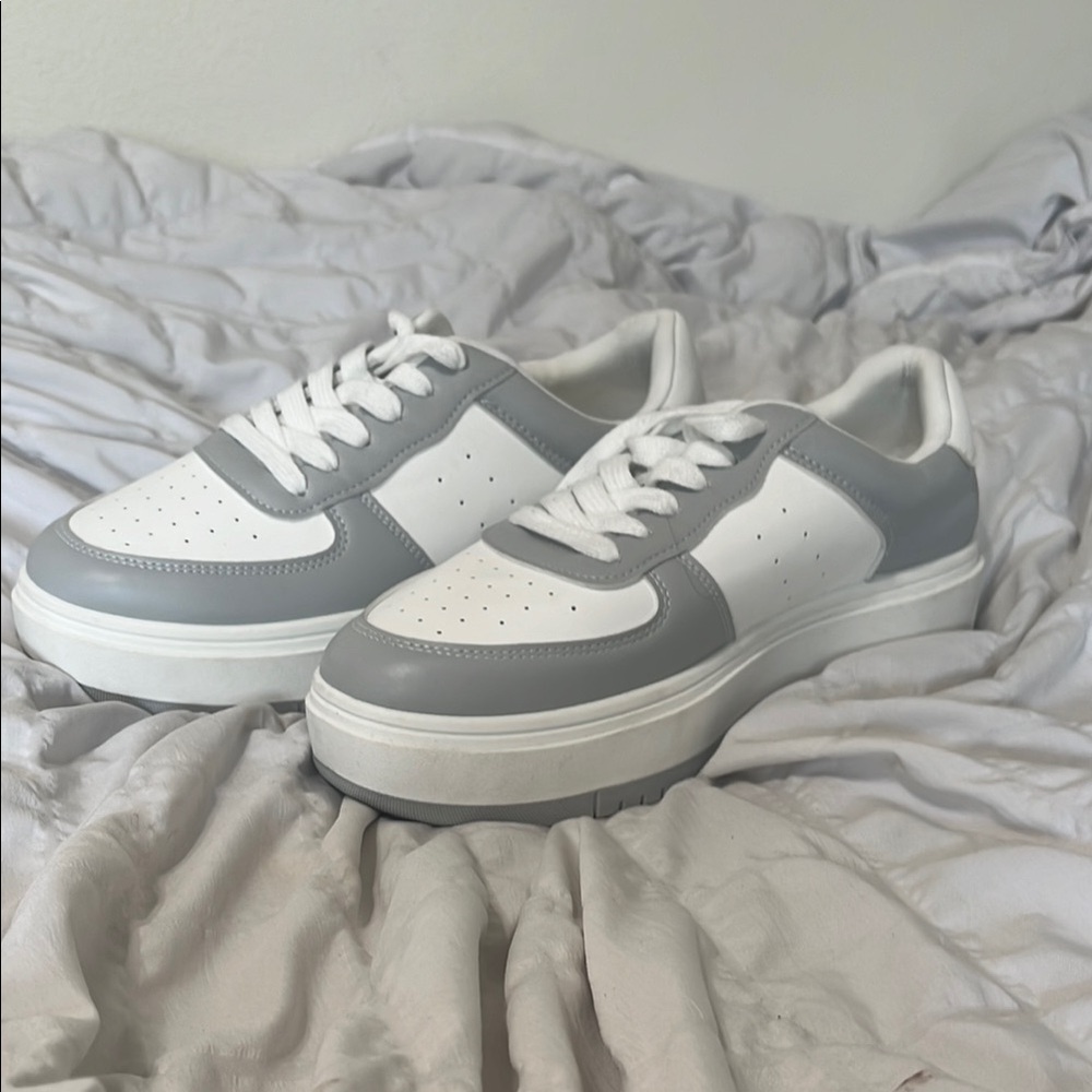 Women’s Chunky Sneakers
